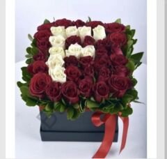 Kutuda Harfli Güller